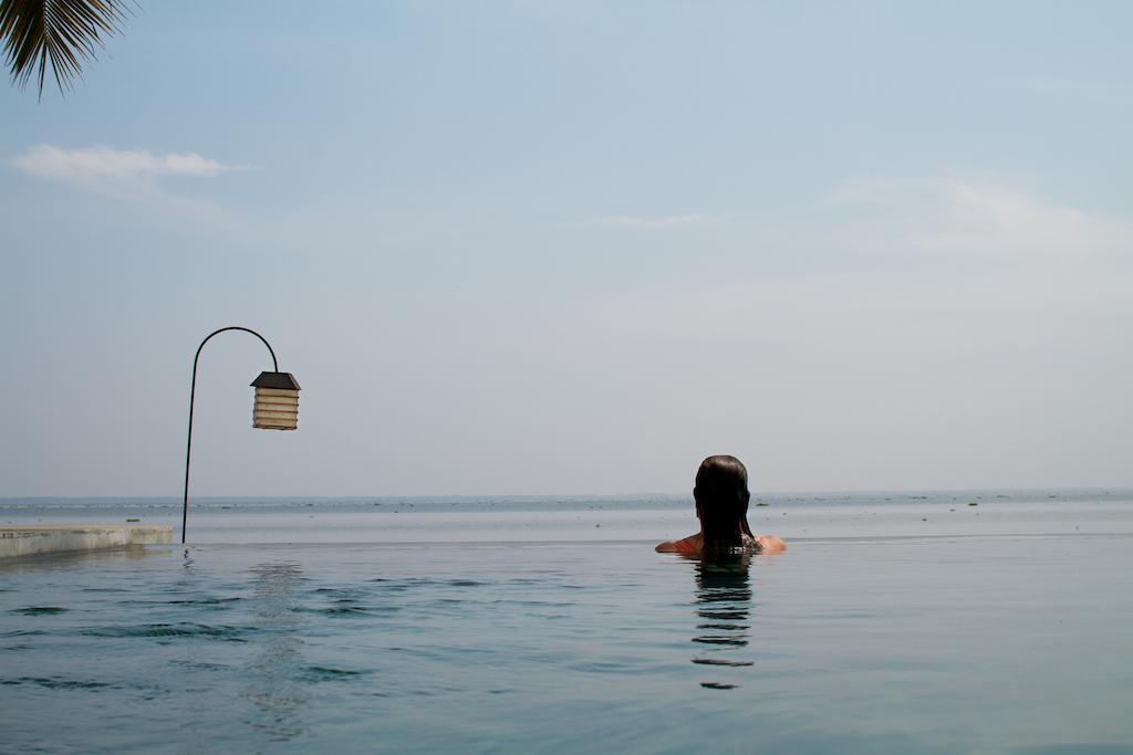 Hotel Purity At Lake Vembanad Mararikulam Esterno foto