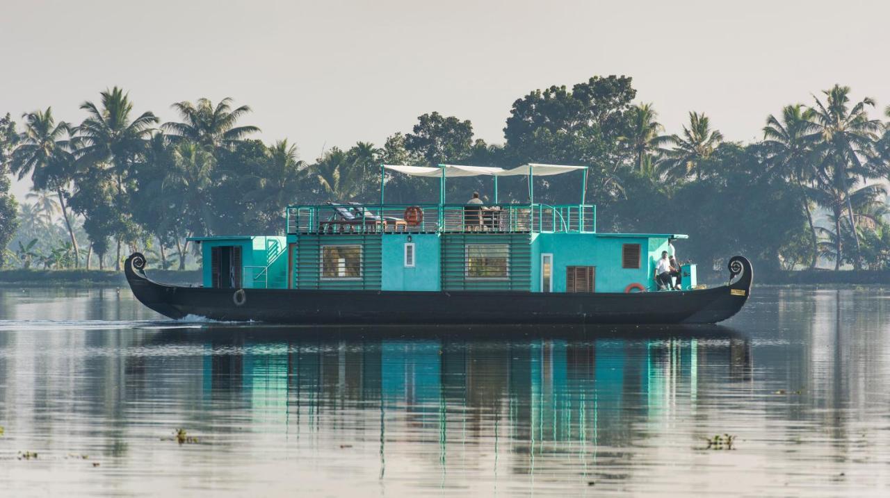 Hotel Purity At Lake Vembanad Mararikulam Esterno foto